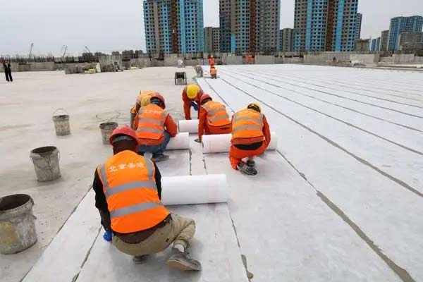 圣洁防水：以科技之力重塑夏季防水施工新标准