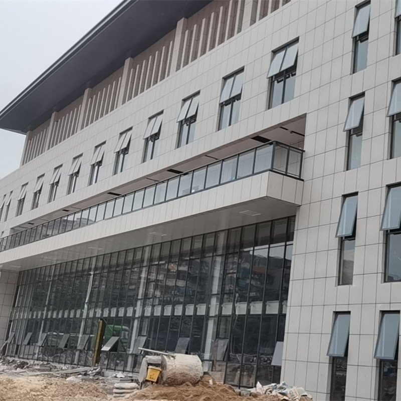泰诺-上凉牌外墙节能装饰一体板、无热桥屋面隔热砖